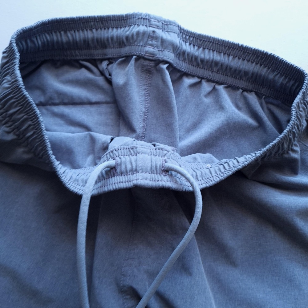 Chubbies Shorts Mens Small Gray 7 Inch Inseam Stretch Athletic Swim Trunks - Picture 11 of 13